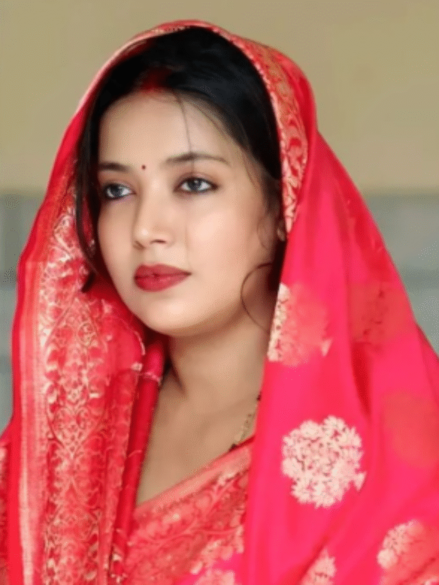 पवन सिंह के पत्नी की ललकार, मैं अब पति घर पर ही रहूंगी।