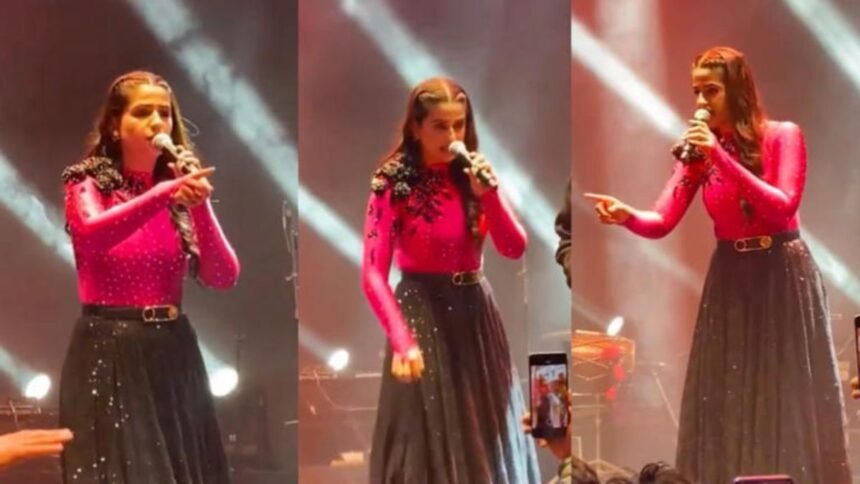 Pranjal Dahiya Stage Show Viral Video News